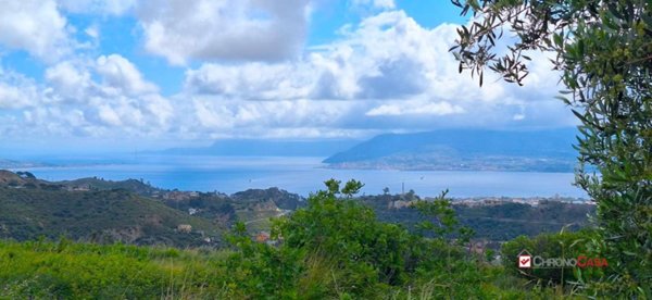 appartamento in vendita a Messina in zona Camaro