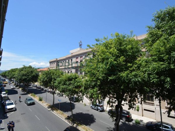 appartamento in vendita a Messina in zona Centro Storico