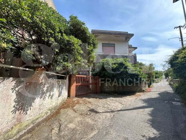 appartamento in vendita a Messina in zona Massa San Giorgio