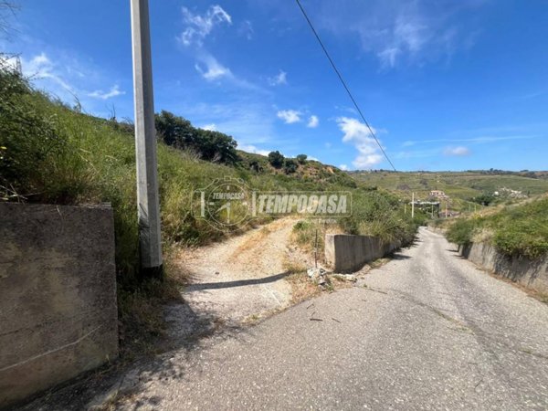 terreno agricolo in vendita a Messina in zona Salice