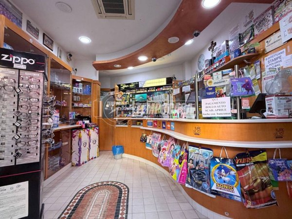 negozio in vendita a Messina in zona Centro Storico