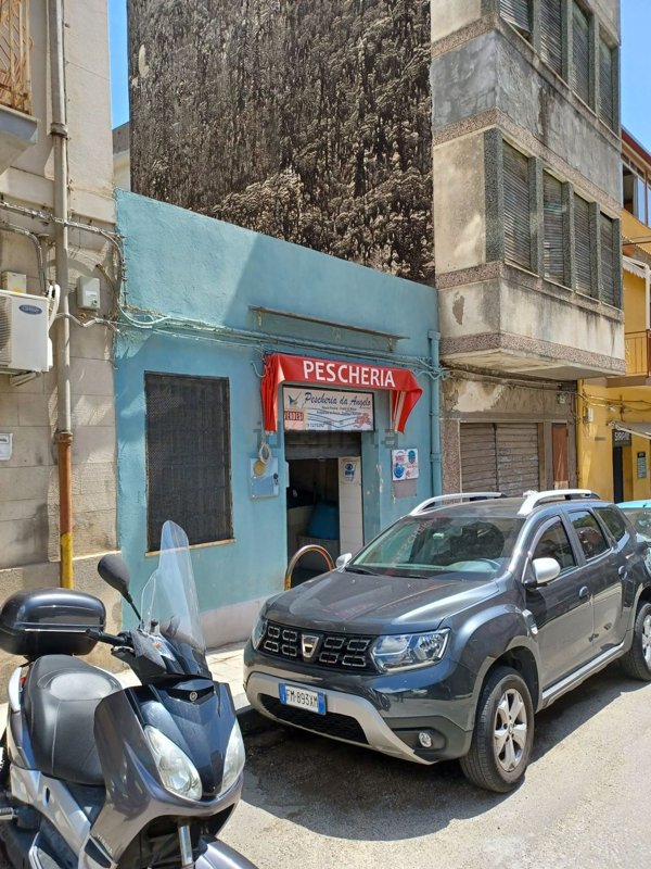 negozio in vendita a Messina