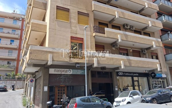 locale commerciale in vendita a Messina in zona Centro Storico