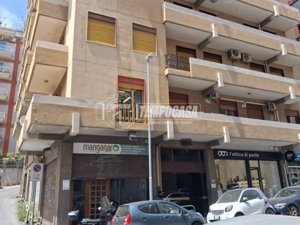 negozio in vendita a Messina in zona Centro Storico