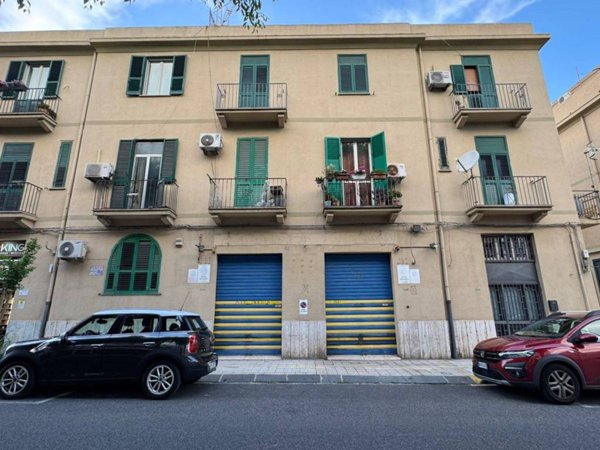 negozio in vendita a Messina