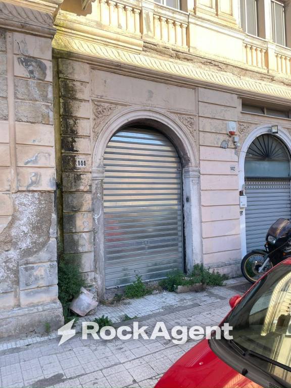 negozio in vendita a Messina