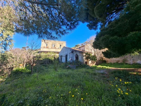 casa indipendente in vendita a Messina in zona San Licandro