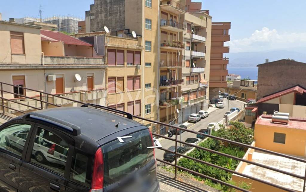locale commerciale in vendita a Messina