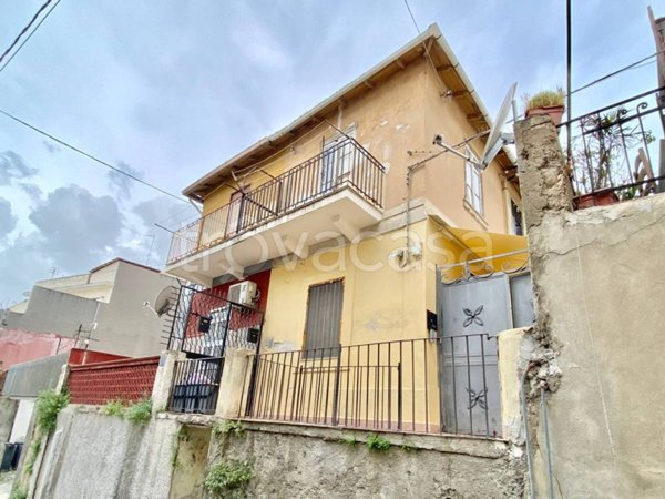 casa indipendente in vendita a Messina