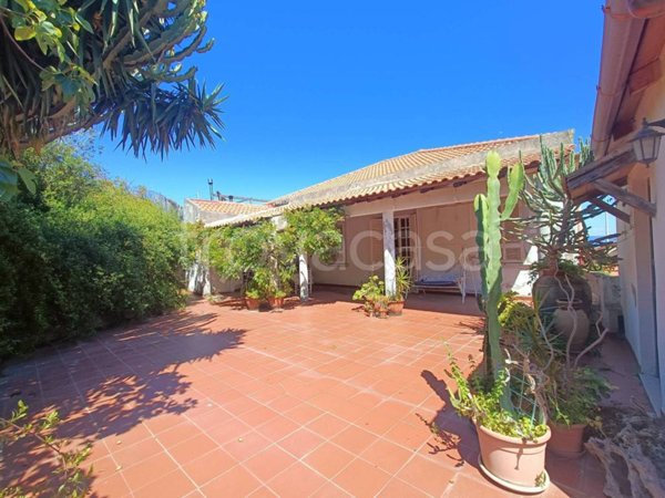 casa indipendente in vendita a Messina in zona Casa Bianca