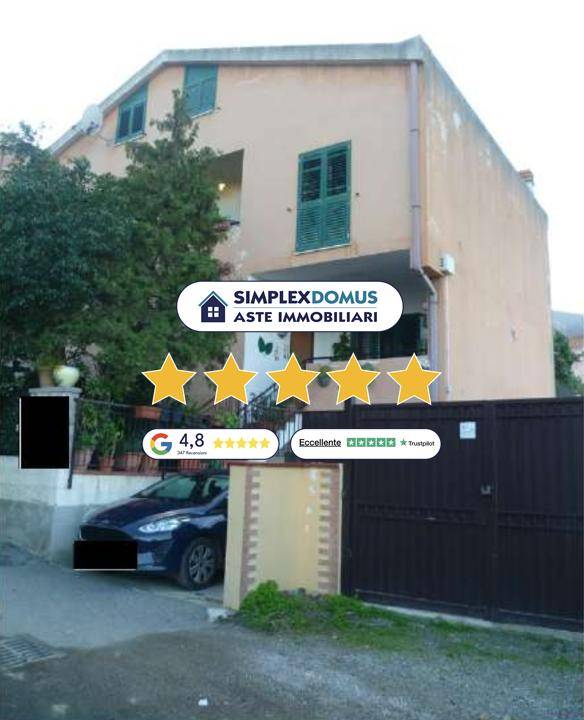 casa indipendente in vendita a Messina in zona Santa Lucia