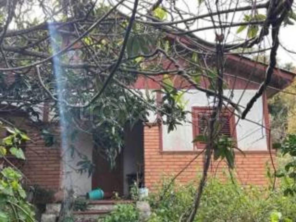 casa indipendente in vendita a Messina in zona Gesso