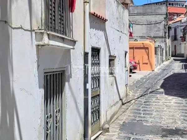 appartamento in vendita a Messina in zona Salice