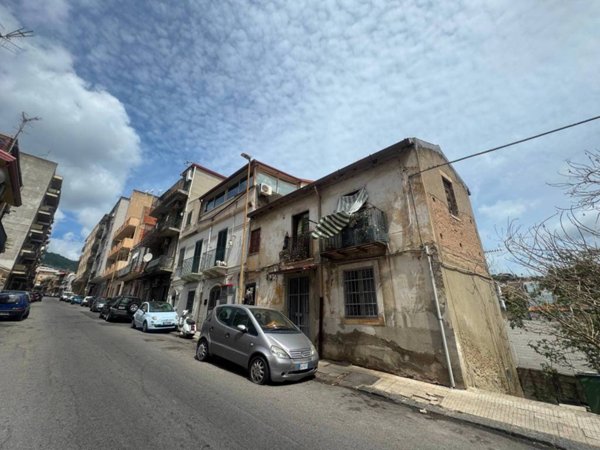 appartamento in vendita a Messina in zona Santissima Annunziata