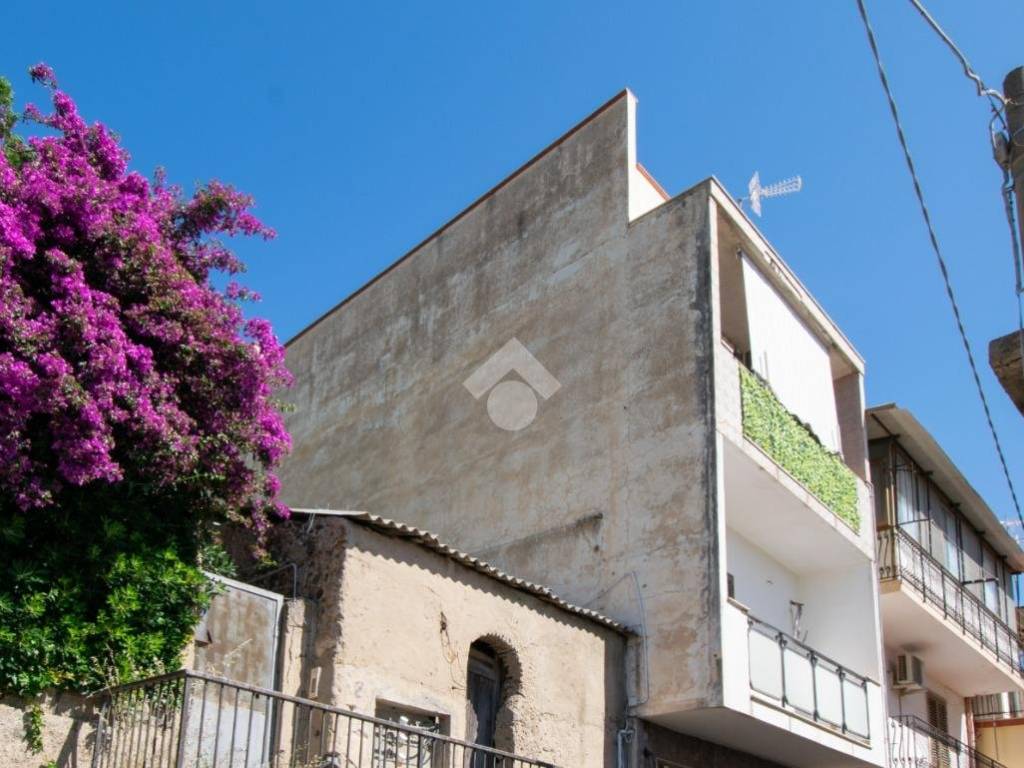 appartamento in vendita a Messina in zona San Filippo