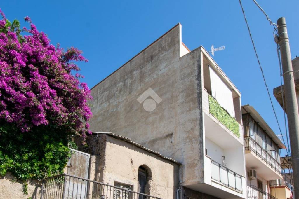 appartamento in vendita a Messina in zona San Filippo