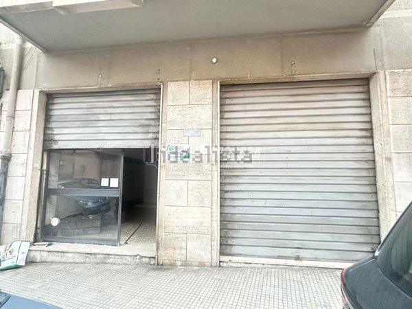 locale commerciale in vendita a Messina in zona Centro Storico