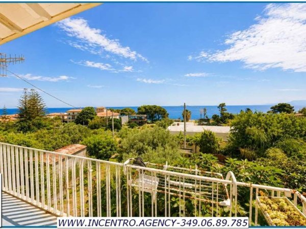casa indipendente in vendita a Messina in zona Casa Bianca