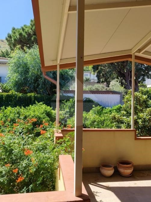 casa indipendente in vendita a Messina in zona Casa Bianca
