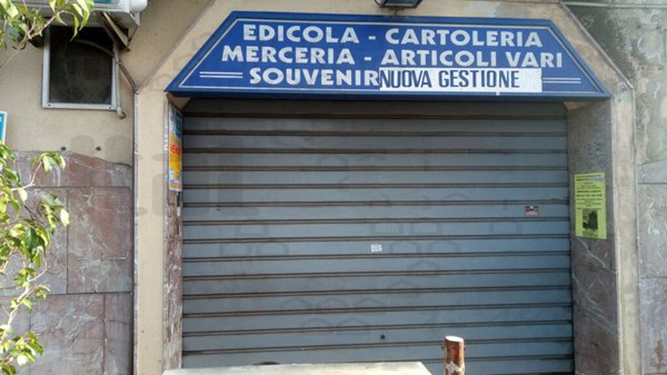 negozio in vendita a Messina in zona Gravitelli