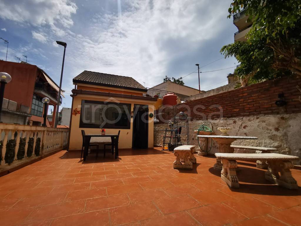 casa indipendente in vendita a Messina