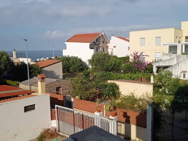 appartamento in vendita a Messina in zona Acqualadroni