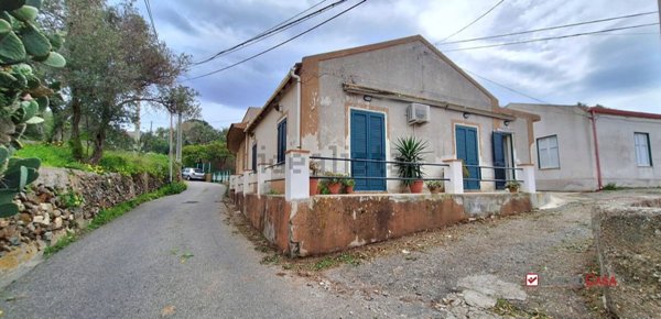 pentavano in vendita a Messina in zona Spartà