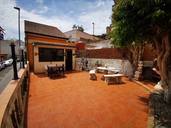 casa indipendente in vendita a Messina in zona San Licandro