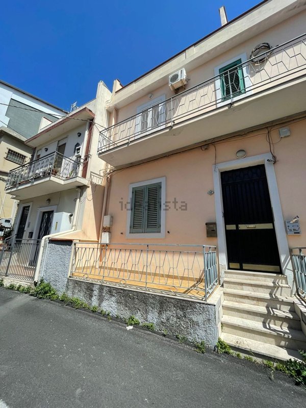 casa semindipendente in vendita a Messina in zona Tremestieri