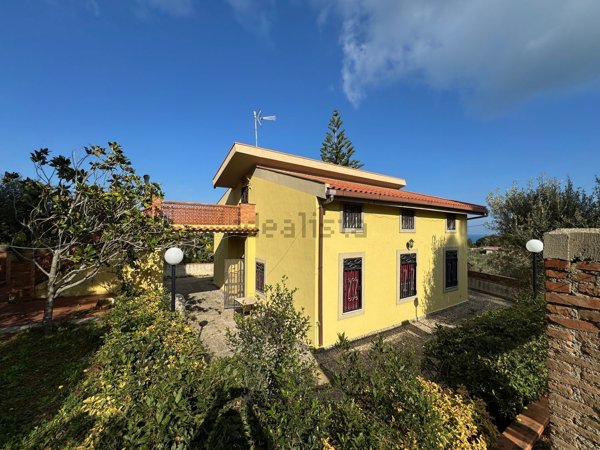 casa indipendente in vendita a Messina in zona Spartà