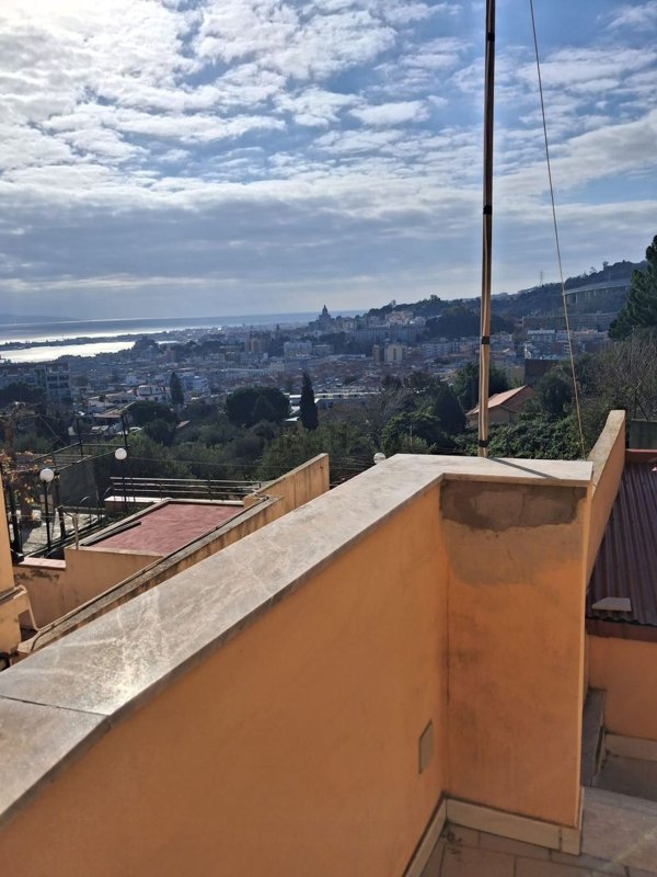 casa semindipendente in vendita a Messina in zona San Licandro