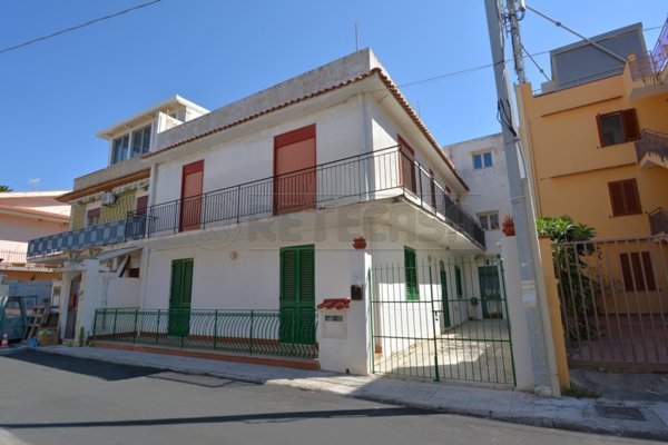 appartamento in vendita a Messina in zona Torre Faro