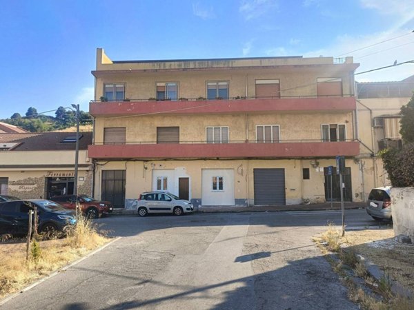 appartamento in vendita a Messina in zona Gazzi