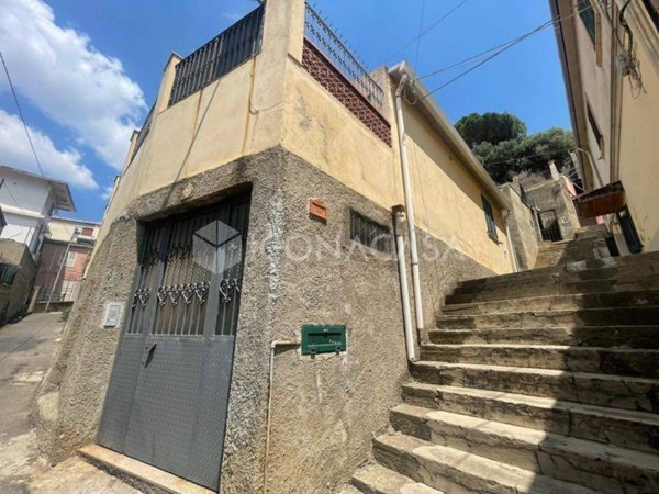 casa indipendente in vendita a Messina in zona Centro Storico