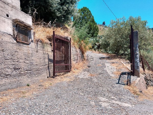 terreno agricolo in vendita a Messina in zona San Filippo