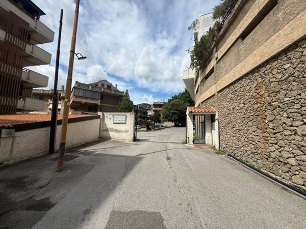 appartamento in vendita a Messina in zona Camaro