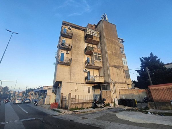 appartamento in vendita a Messina in zona Camaro
