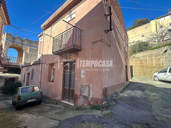 casa indipendente in vendita a Messina in zona Salice