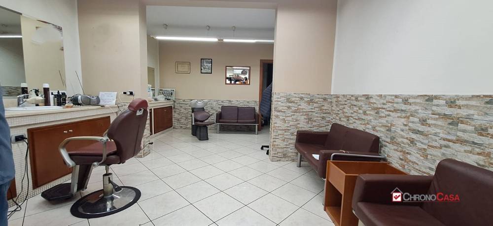 locale commerciale in vendita a Messina