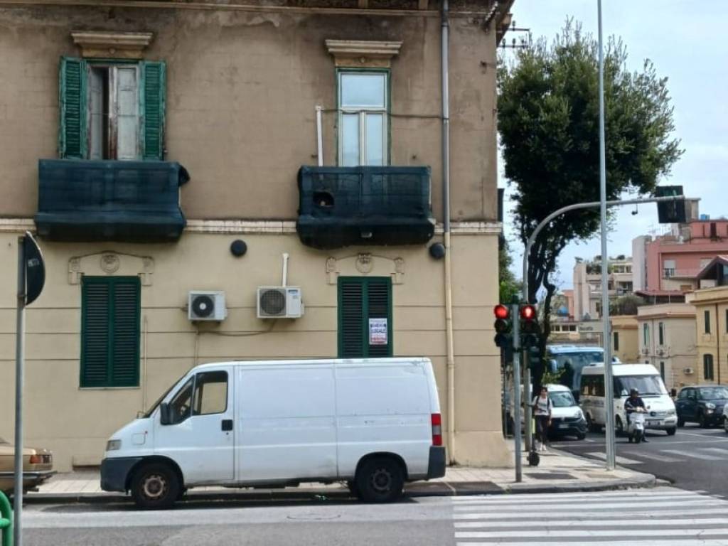 negozio in vendita a Messina