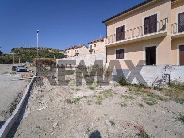 casa indipendente in vendita a Messina