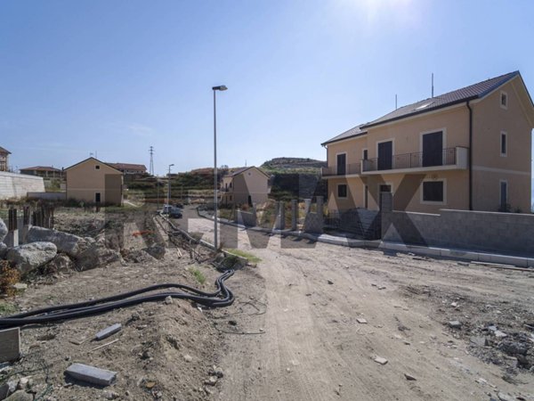 casa indipendente in vendita a Messina
