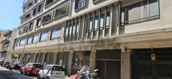 locale commerciale in vendita a Messina in zona Centro Storico