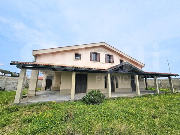 casa indipendente in vendita a Messina in zona Rodia