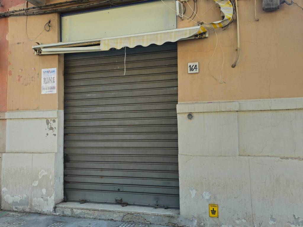 negozio in vendita a Messina