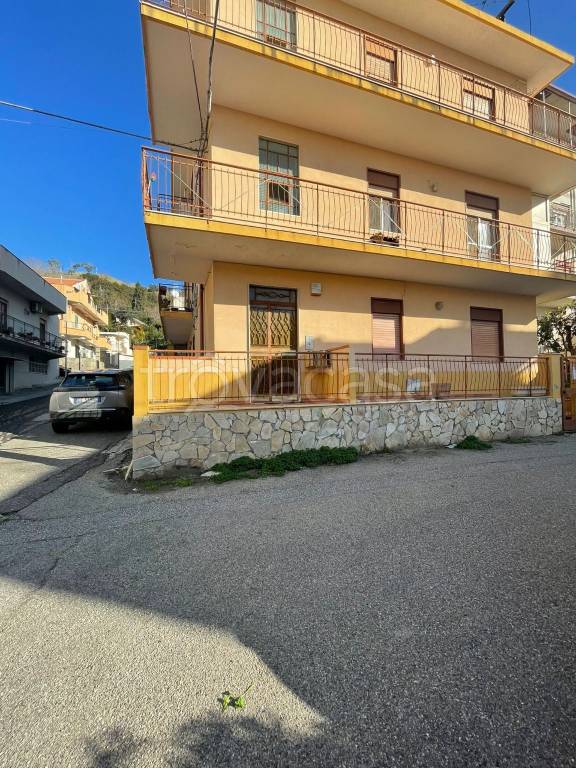 appartamento in vendita a Messina in zona Pistunina