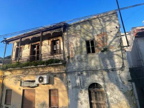 intera palazzina in vendita a Messina in zona Gesso