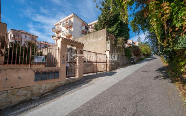 casa indipendente in vendita a Messina in zona Faro Superiore