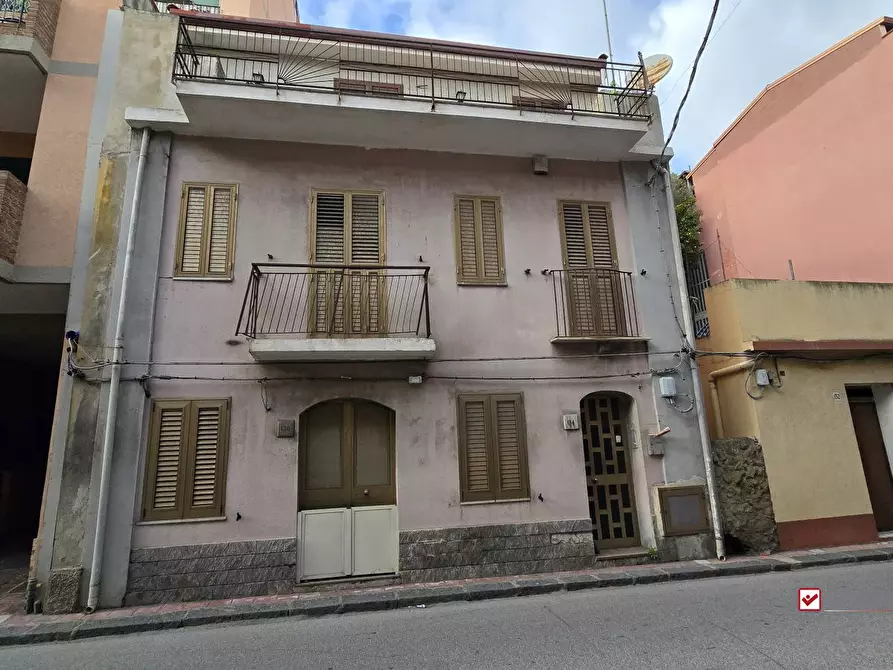 casa indipendente in vendita a Messina in zona Centro Storico