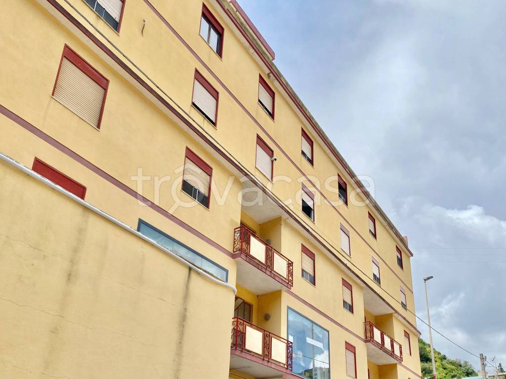 appartamento in vendita a Messina in zona Camaro
